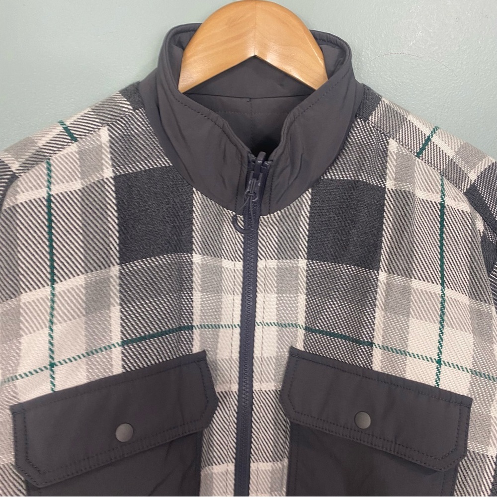 Outerknown Evolution Plaid Reversible Blanket Jac… - image 3